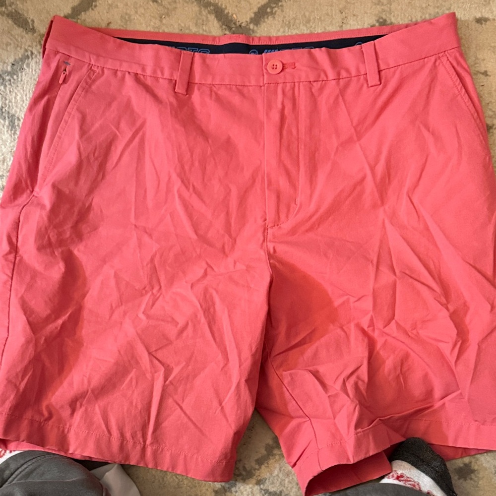 Vineyard Vines Men's Pink Flat Front Shorts